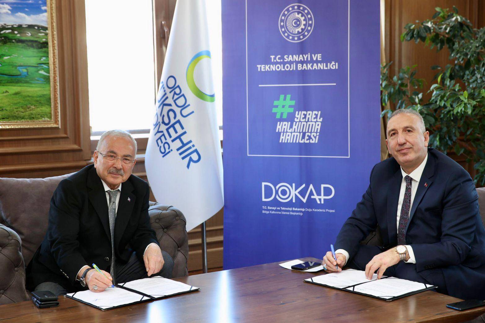 İKİ YENİ YATIRIM İÇİN İMZALAR ATILDI